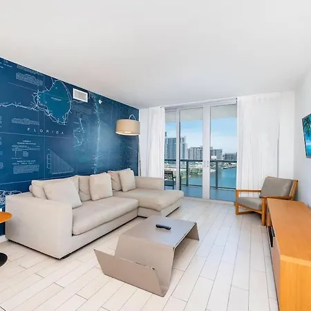 2 Bed & 2 Bath At Beachwalk With Pool Gym On 16Fl